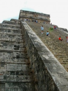 castillo_stairs