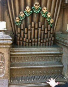 haunted-organ