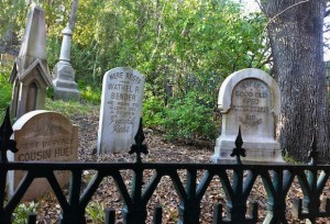 haunted-tombstones