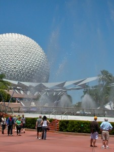 spaceshipearth-waterfountain