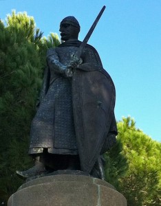 statue-closeup